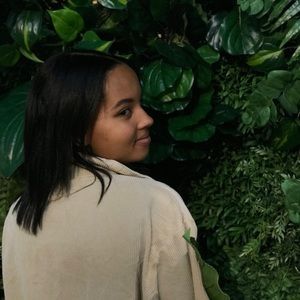 Meet your Posher, Ariel